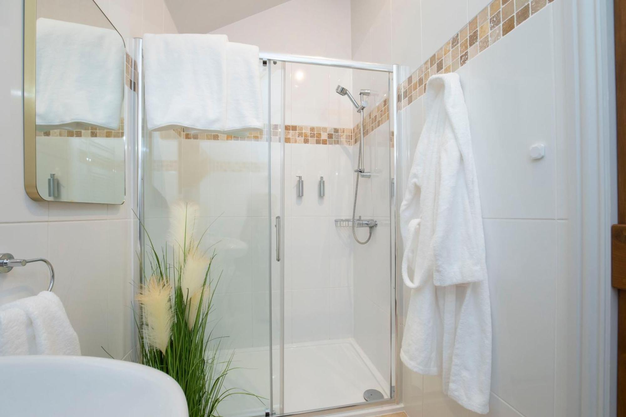 Stable Lodge - Boutique Bed & Breakfast Shurdington Eksteriør bilde