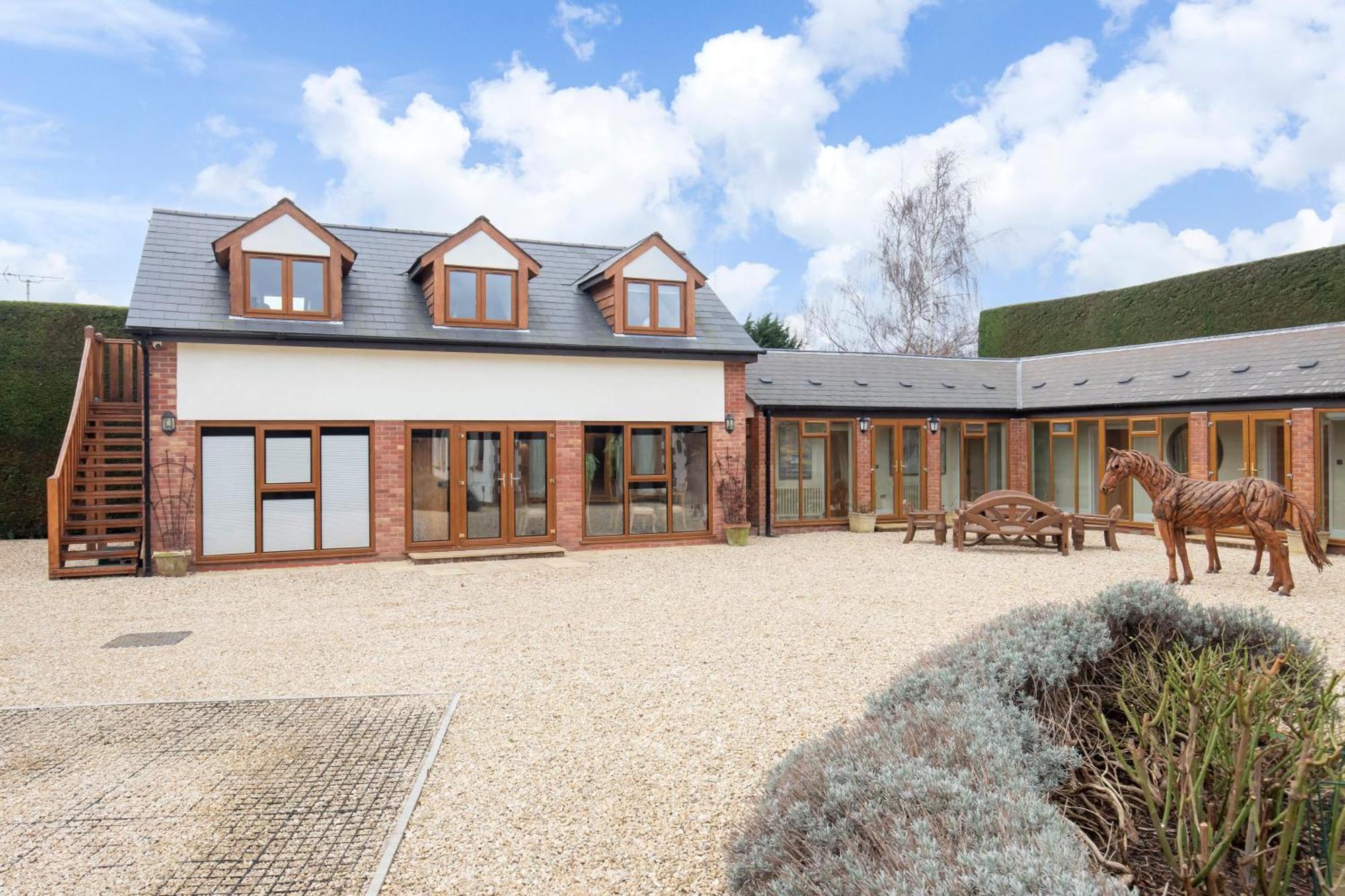 Stable Lodge - Boutique Bed & Breakfast Shurdington Eksteriør bilde