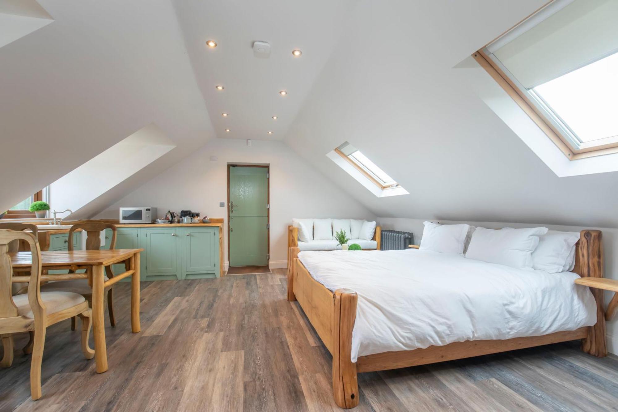 Stable Lodge - Boutique Bed & Breakfast Shurdington Eksteriør bilde